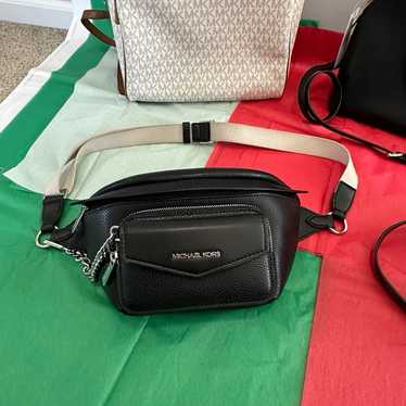 MK Crossbody bag