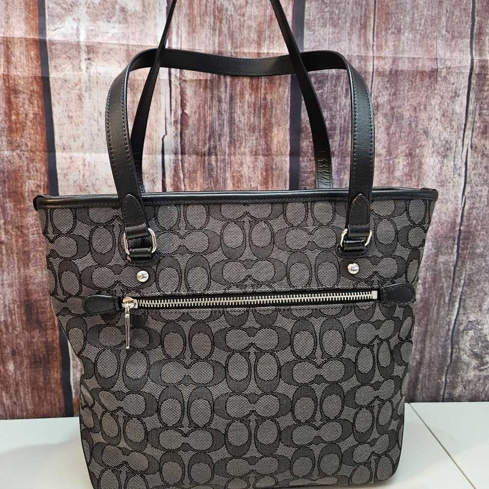 Coach small tote - image 4