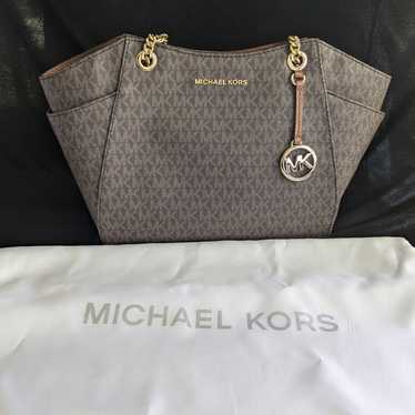 Michael Kors Jet Set Travel Tote with Original Du… - image 1