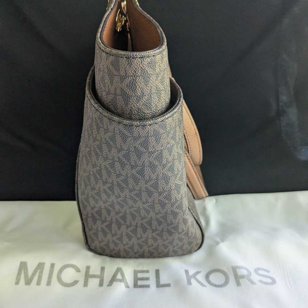 Michael Kors Jet Set Travel Tote with Original Du… - image 5