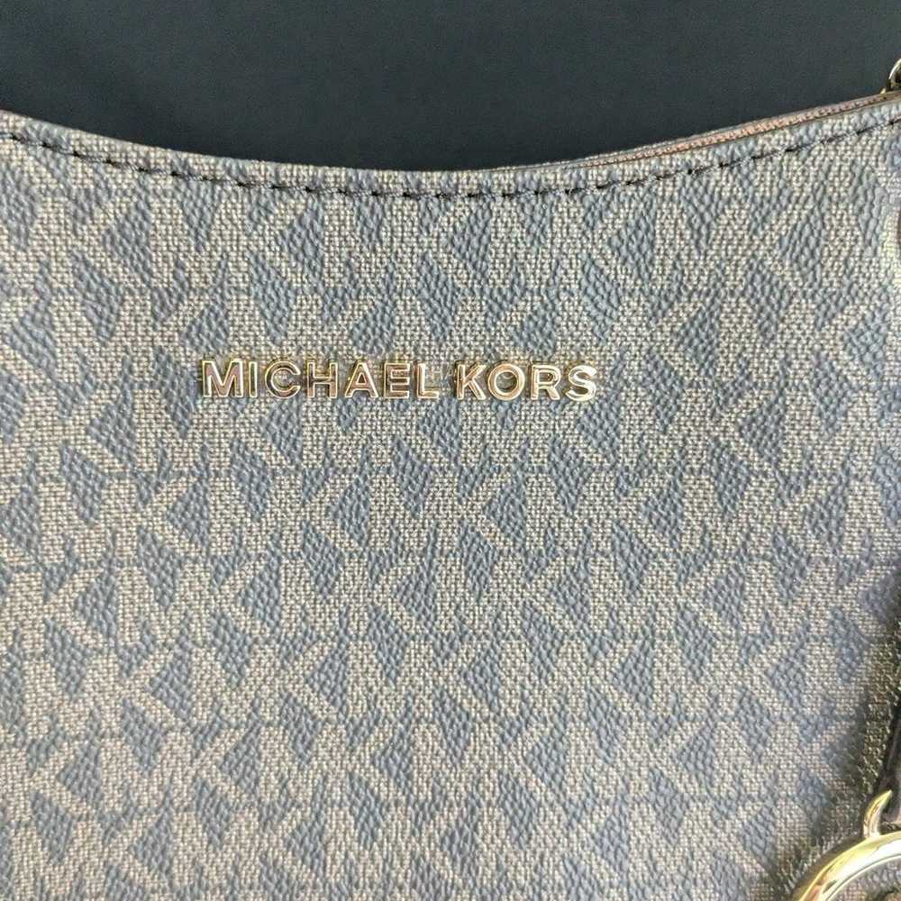 Michael Kors Jet Set Travel Tote with Original Du… - image 7