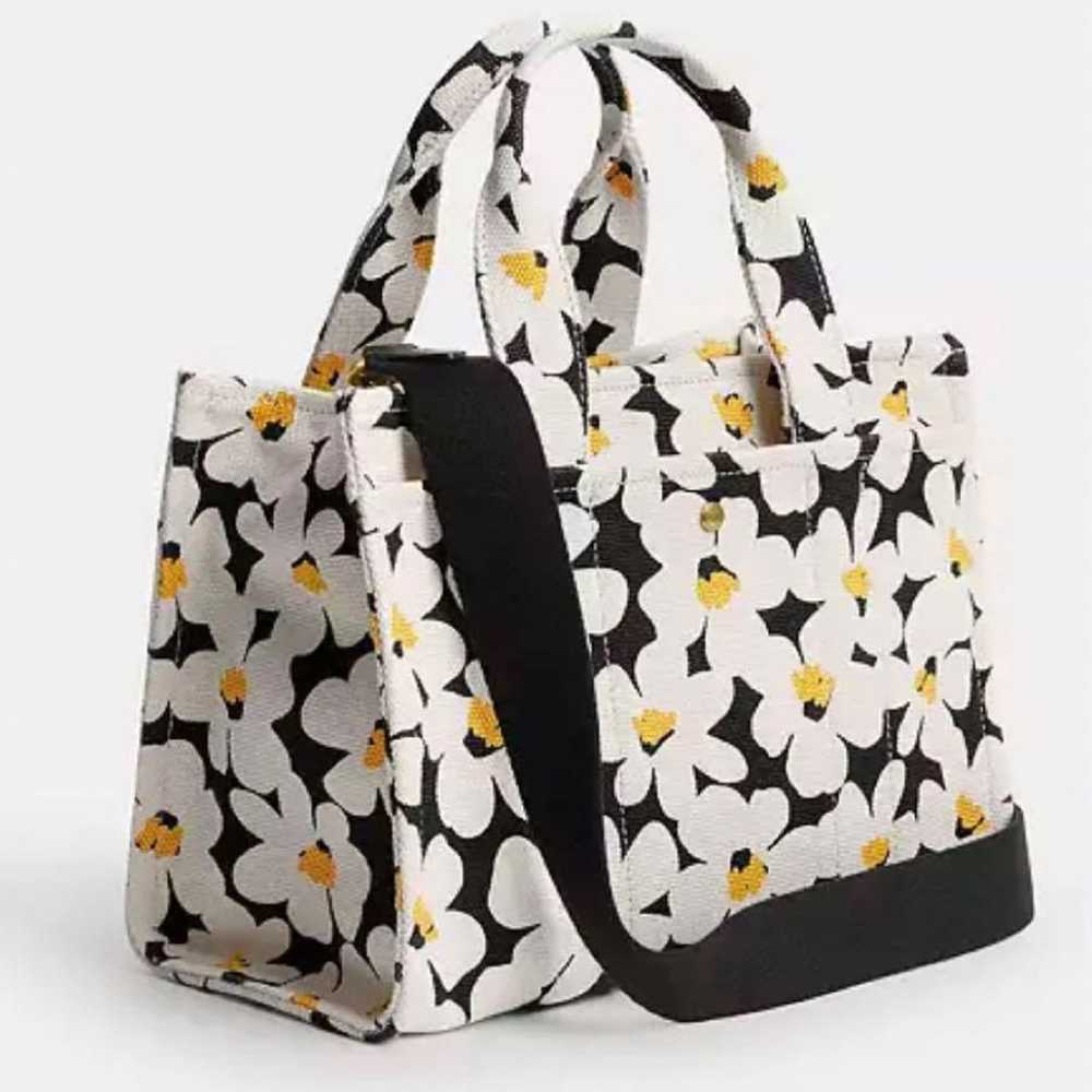 【COACH】Cargo Tote 26 - Floral Print Tote Bag - image 2