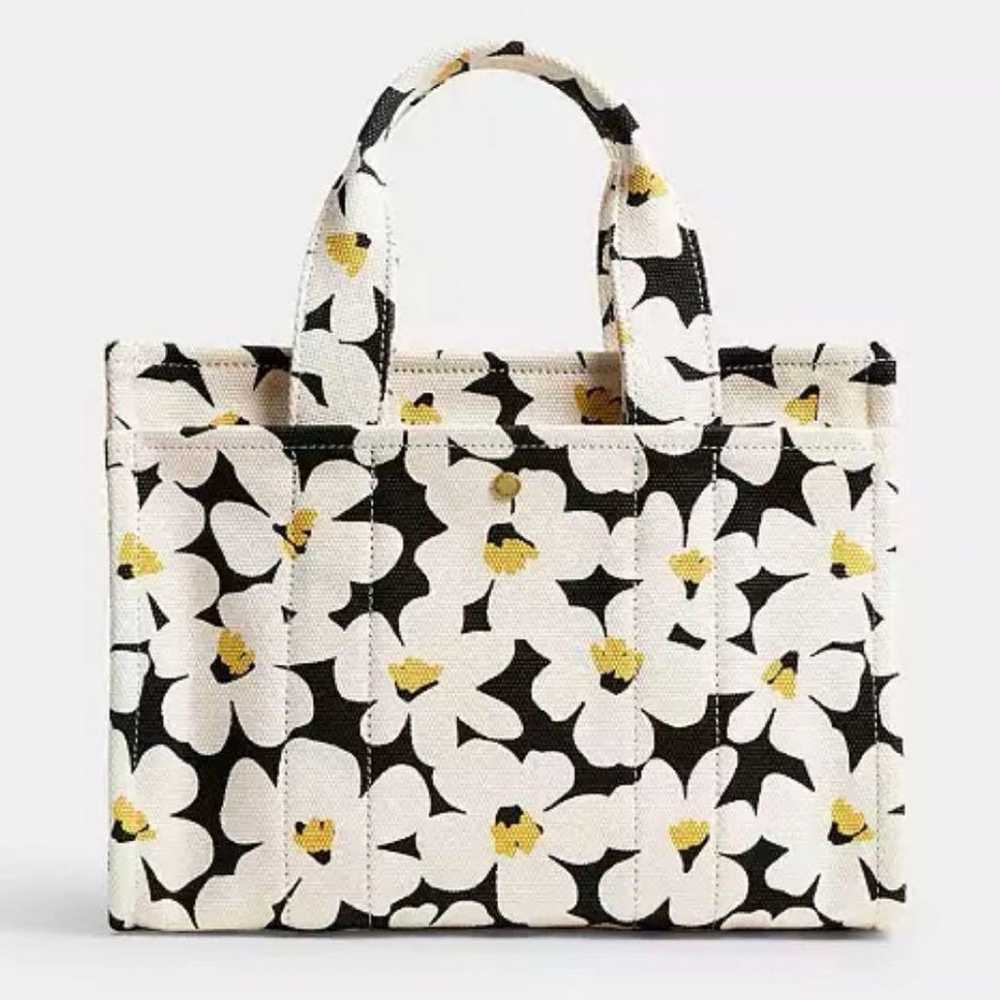 【COACH】Cargo Tote 26 - Floral Print Tote Bag - image 3