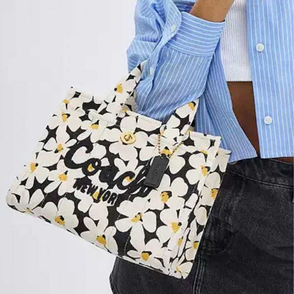 【COACH】Cargo Tote 26 - Floral Print Tote Bag - image 8