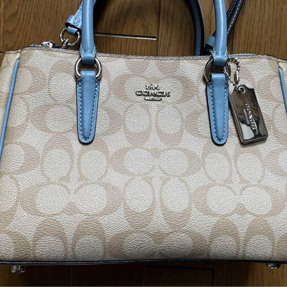 Coach shoulder bag in excellent condition. - image 1