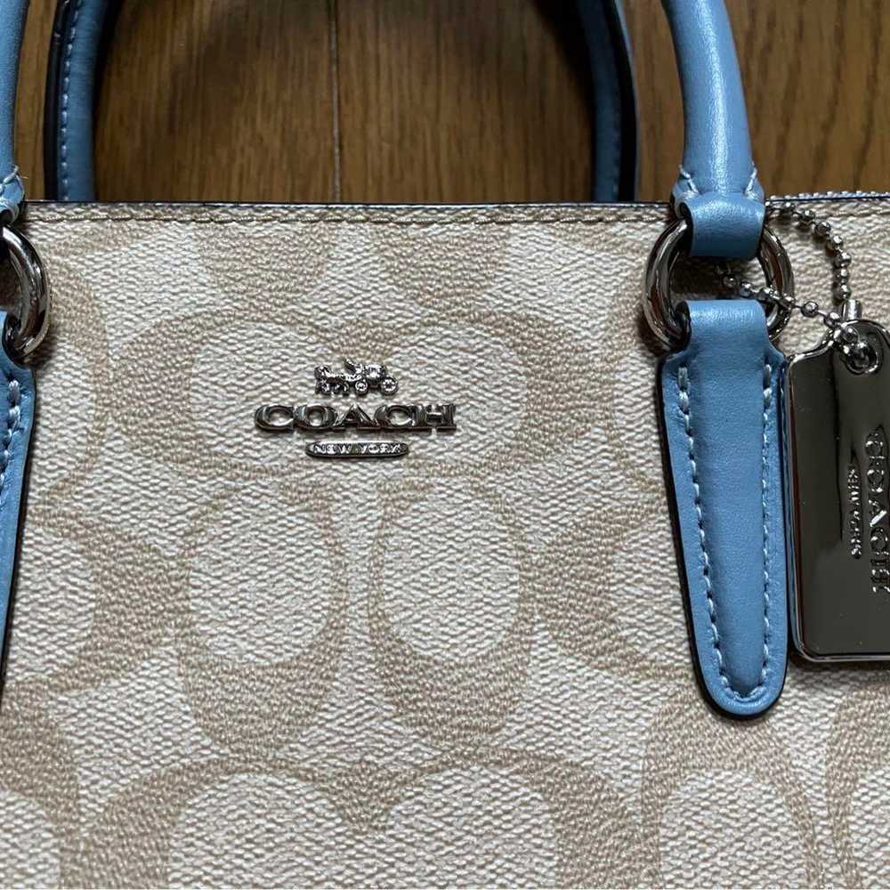 Coach shoulder bag in excellent condition. - image 2