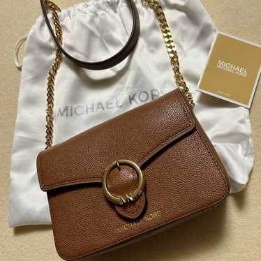 Michael Kors bag, shoulder bag, chain bag.