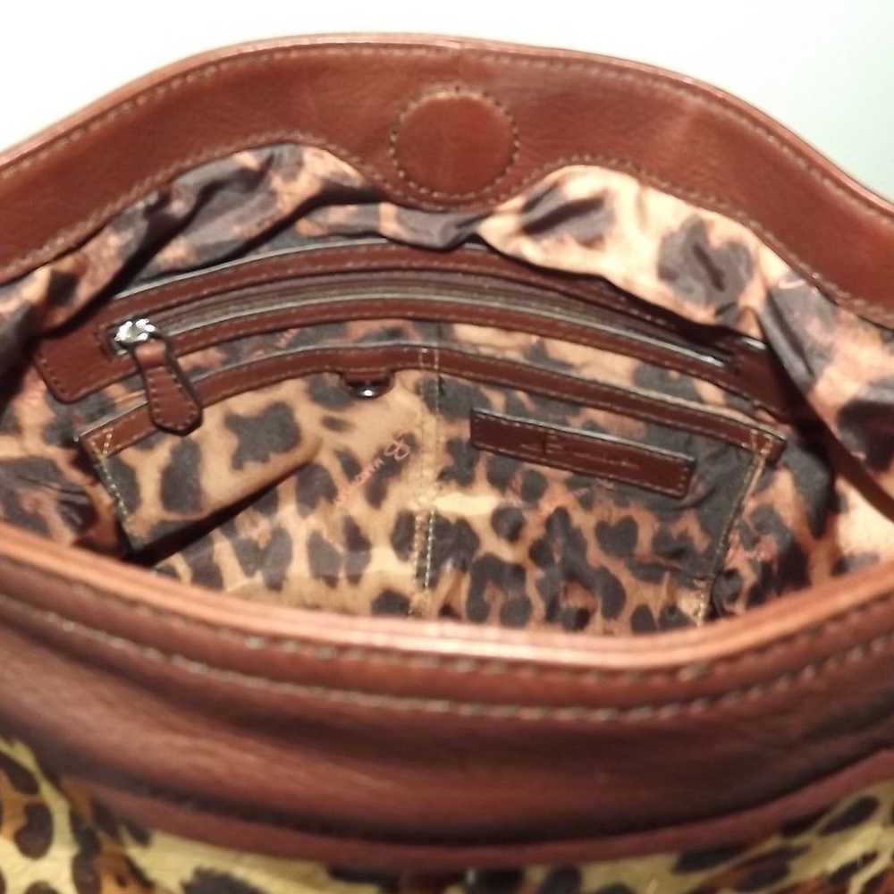 B MAKOWSKY ANDREA LEOPARD PRINT COWHIDE LEATHER T… - image 3