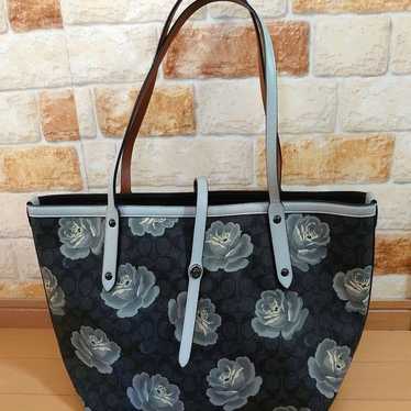 OACH Tote Bag Floral Rose Pattern PVC Logo Hardwa… - image 1