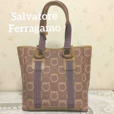 Salvatore Ferragamo Gancini tote bag.