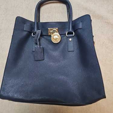 micheal kors bag - image 1