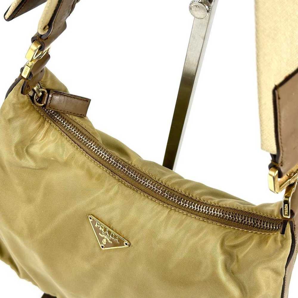 PRADA one-shoulder bag with triangle logo in leat… - image 6