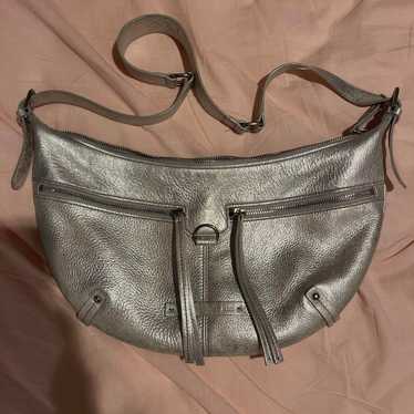 【matin kim】Shoulder bag in silver color. - image 1