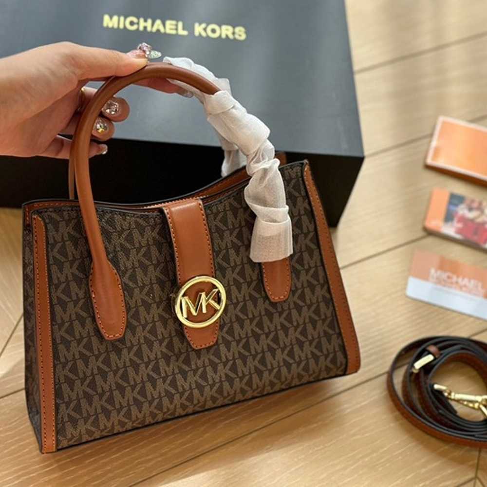 Michael Kors - image 6