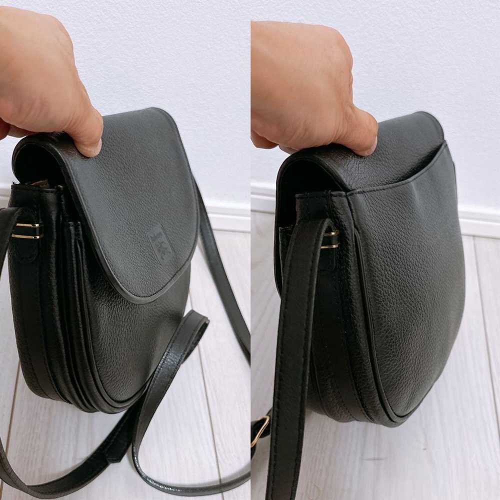 "Quality item" Burberrys shoulder bag. - image 2