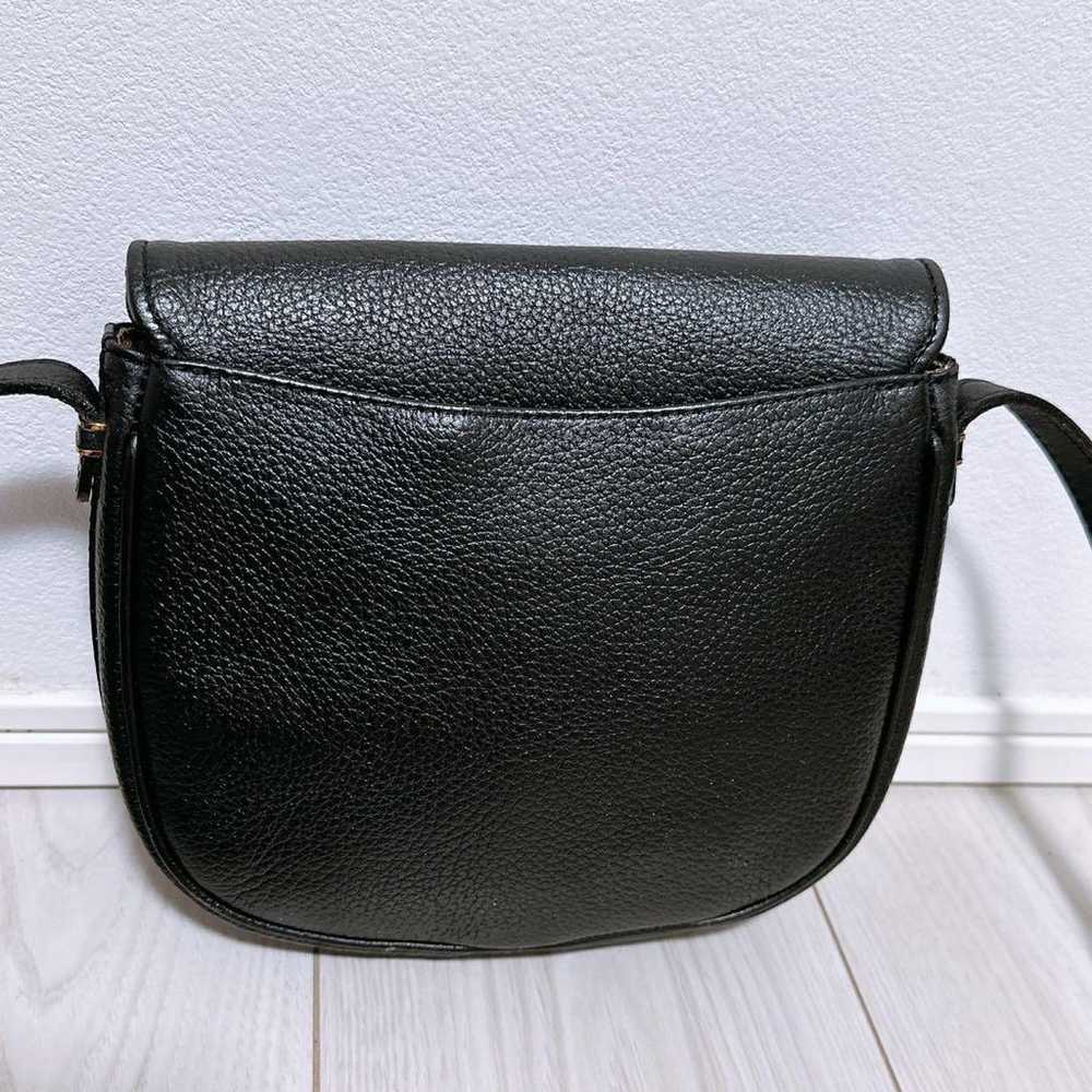 "Quality item" Burberrys shoulder bag. - image 3