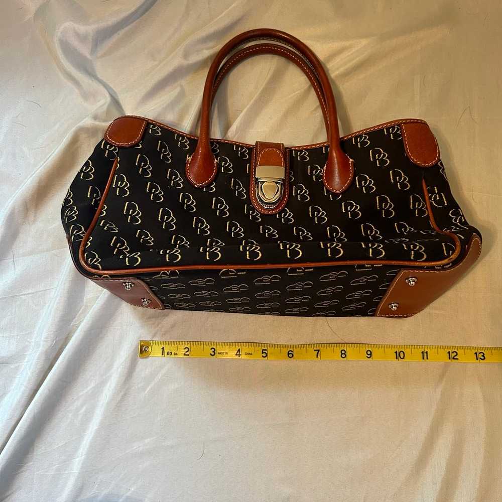 Dooney and Bourke handbag - image 9