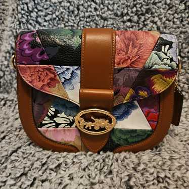 Coach Georgie Saddle shops Bag With Patchwork Kaffe Fassett Print