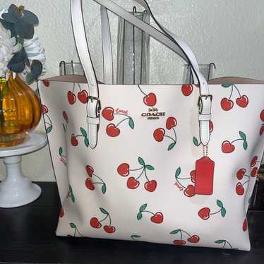 NWOT Cherry Print White Tote Bag 2024