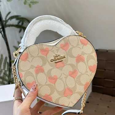 New love bag from COACH - image 1