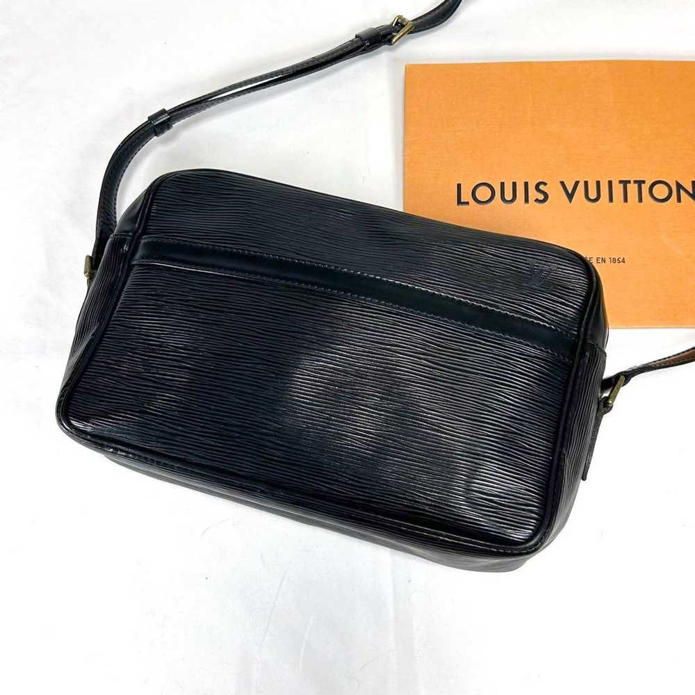 Louis Vuitton Epi Leather Trocadero 27 Black - image 1