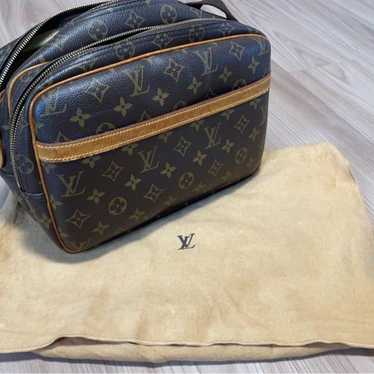 Louis Vuitton Reporter PM