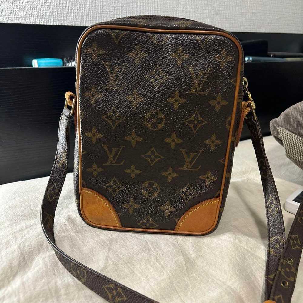 High-quality Louis Vuitton Amazon shoulder bag. - image 3