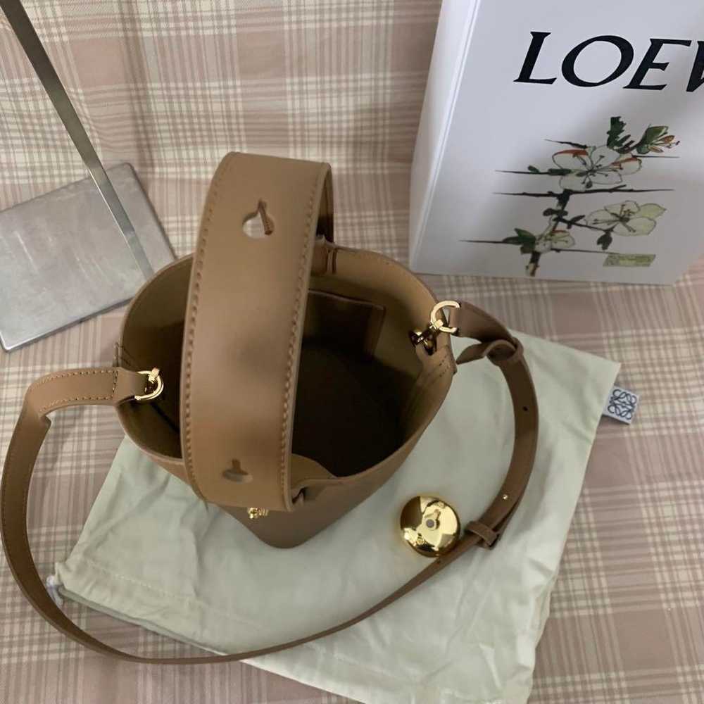 LOEWE Pebble Bucket Bag Mini - image 4