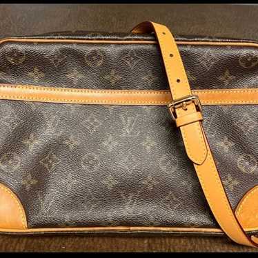 Louis Vuitton vintage, authentic Trocadero 30