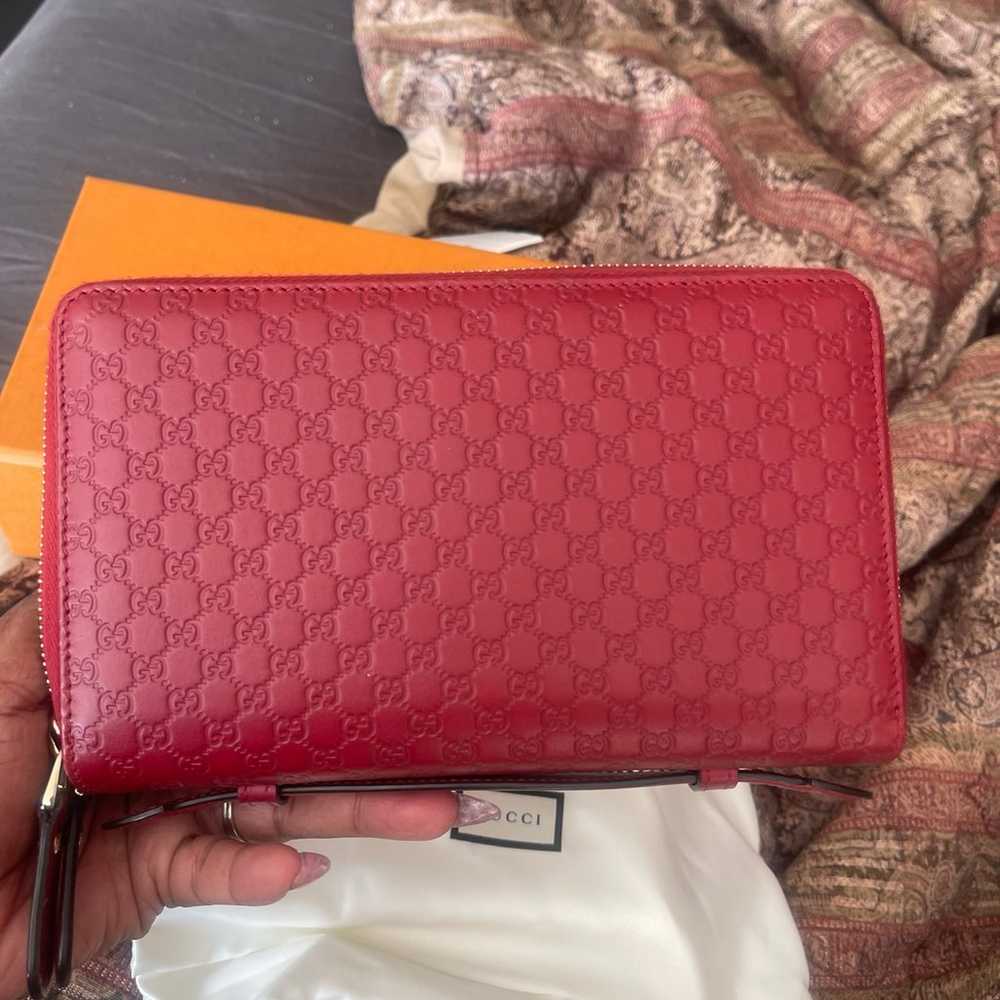 Gucci Organizer Zippy Wallet!!! - image 2