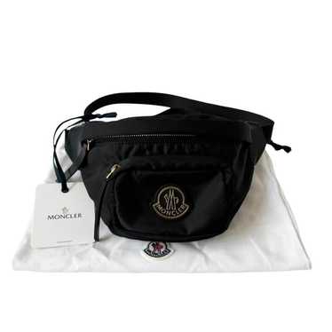 Moncler Felicie belt bag body bag.