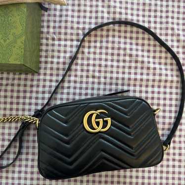 Gucci GG Marmont Moment Small