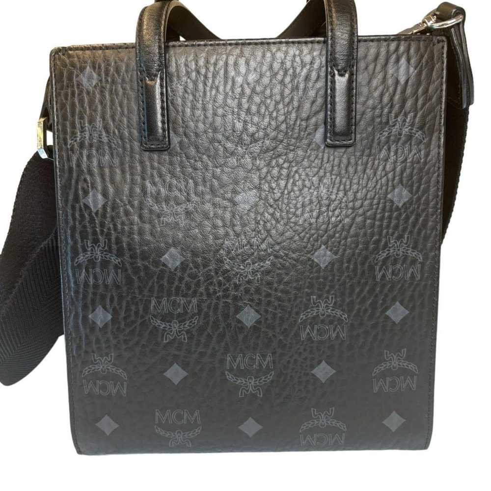 MCM Aren Visetos Tote Bag - image 4