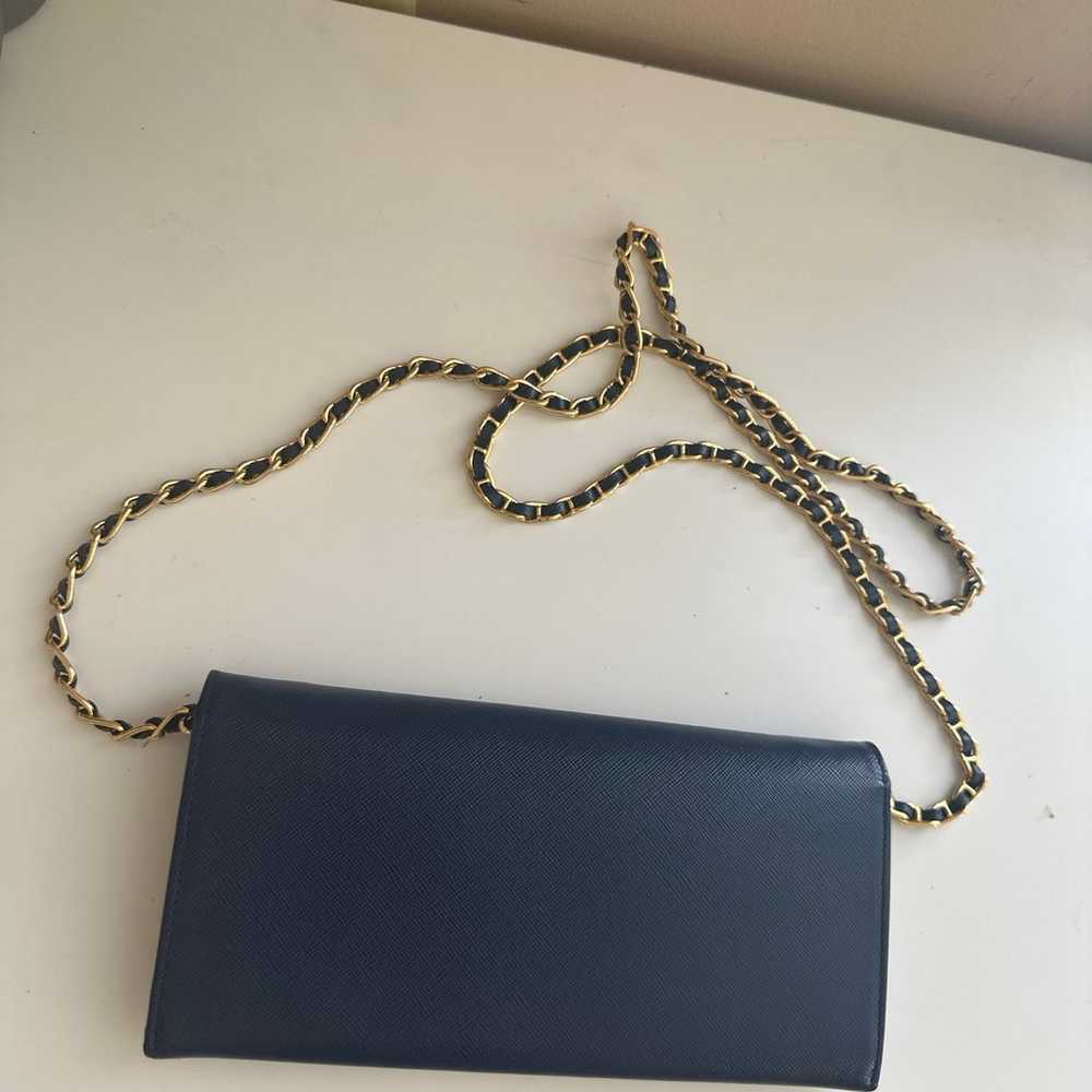 Prada wallet on chain - image 3