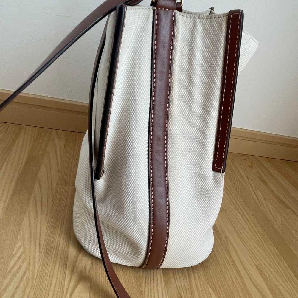 Burberry Peggy Bucket Bag 2-way Shoulder Bag - image 6