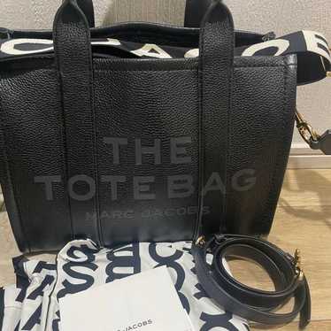 MARC JACOBS Black Tote Bag Shoulder Bag - image 1