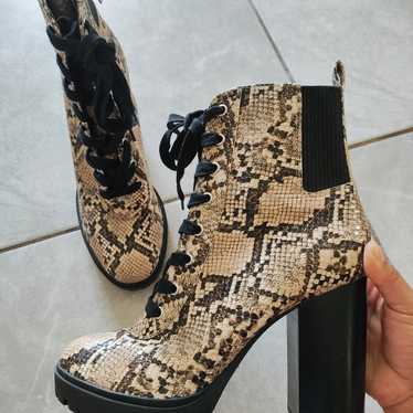 Steve Madden size 8