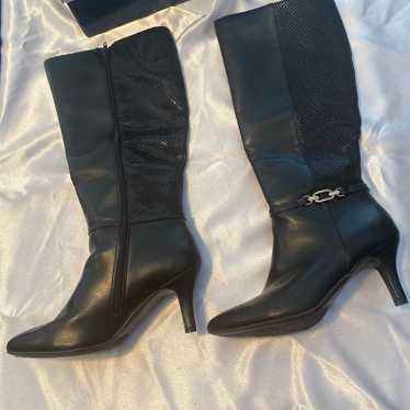 KAREN SCOTT women boots size 10 M