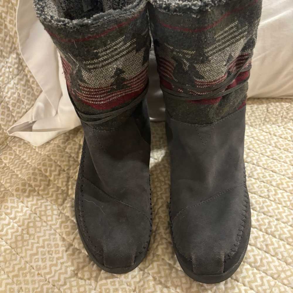 Tom’s Like New Boots - image 2