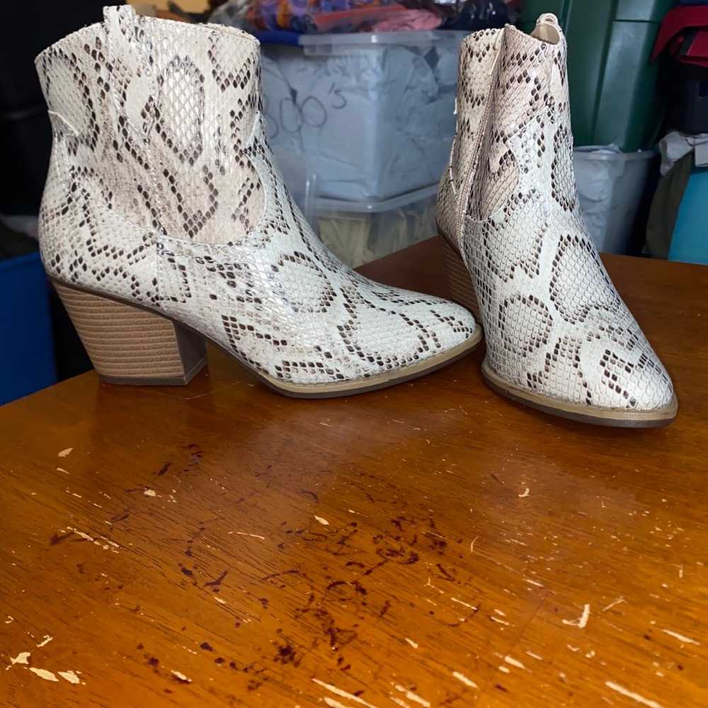 Women’s Sugar ankle boots - image 1