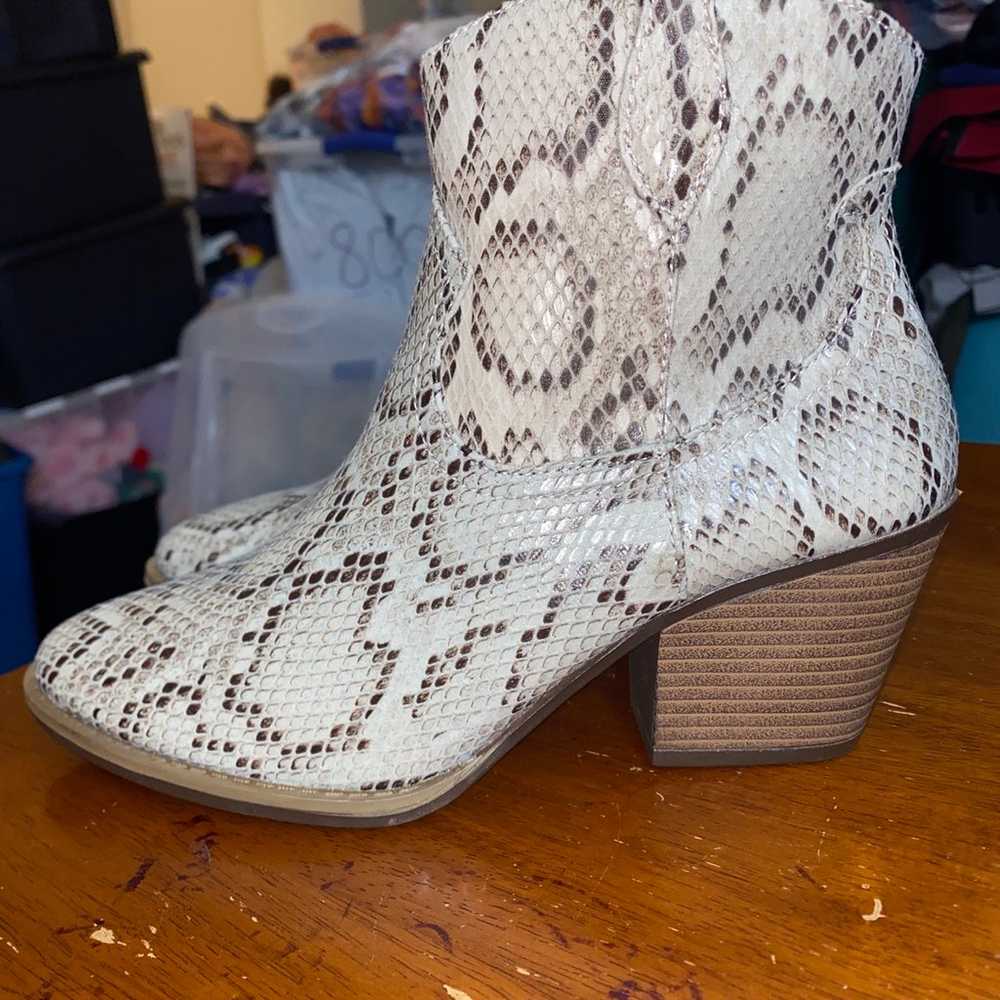 Women’s Sugar ankle boots - image 3