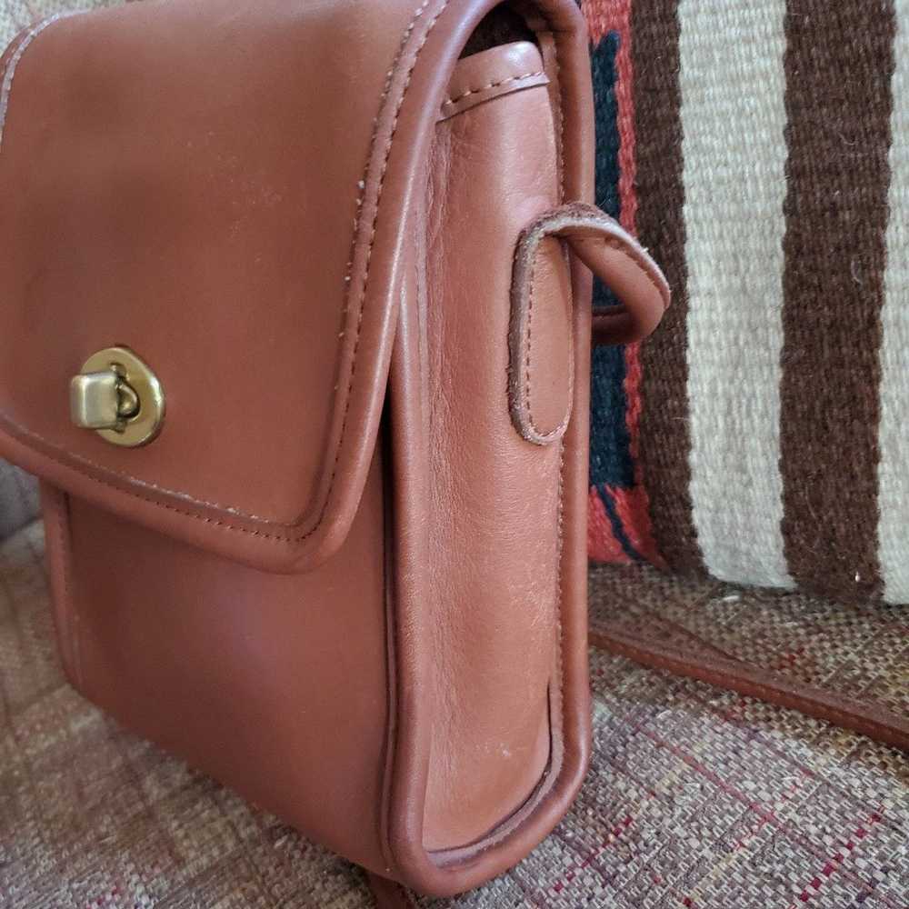 Vintage Coach Scooter bag in British Tan - image 6