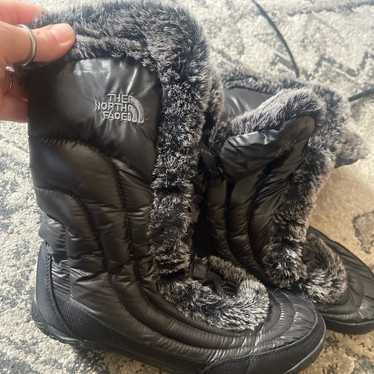 Like New Womens North Face Fur Boots - image 1