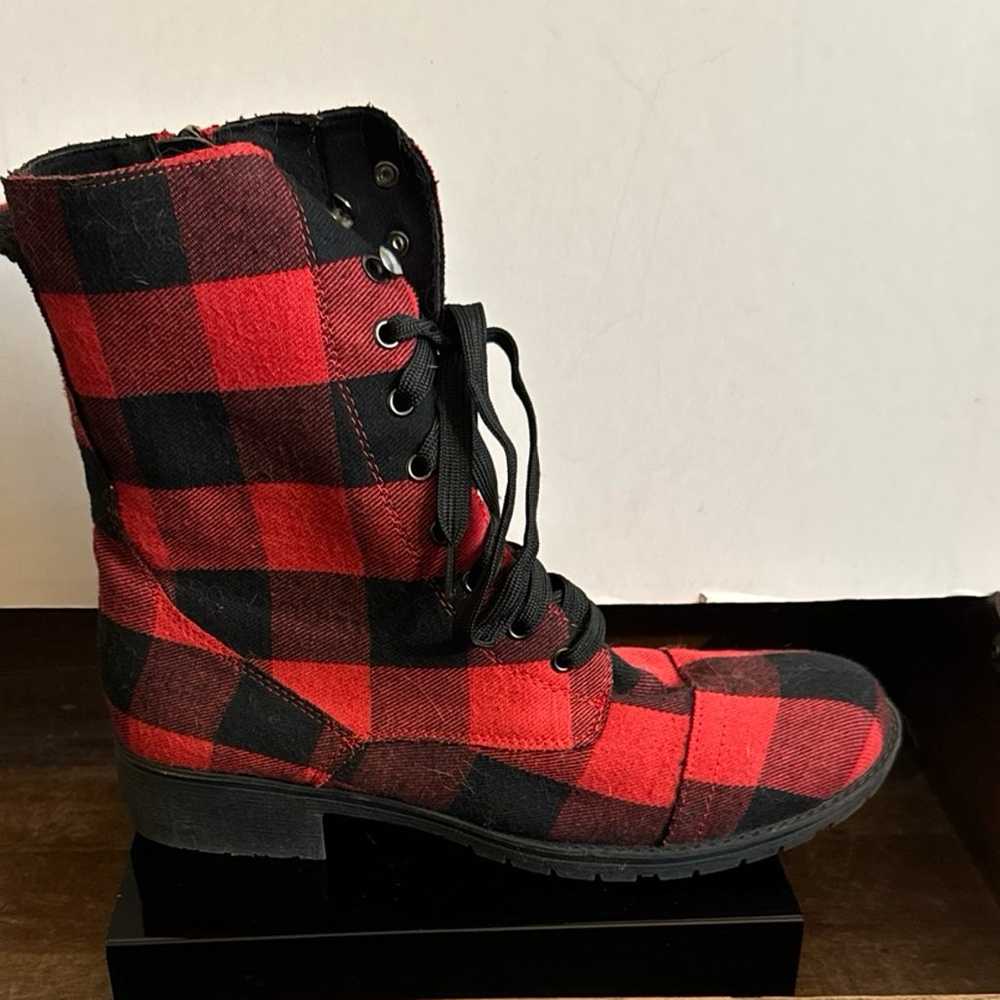 Boots Hot Topic Plaid Women Size 8 - image 2