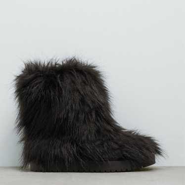 Zara fur boots size 7.5 - image 1