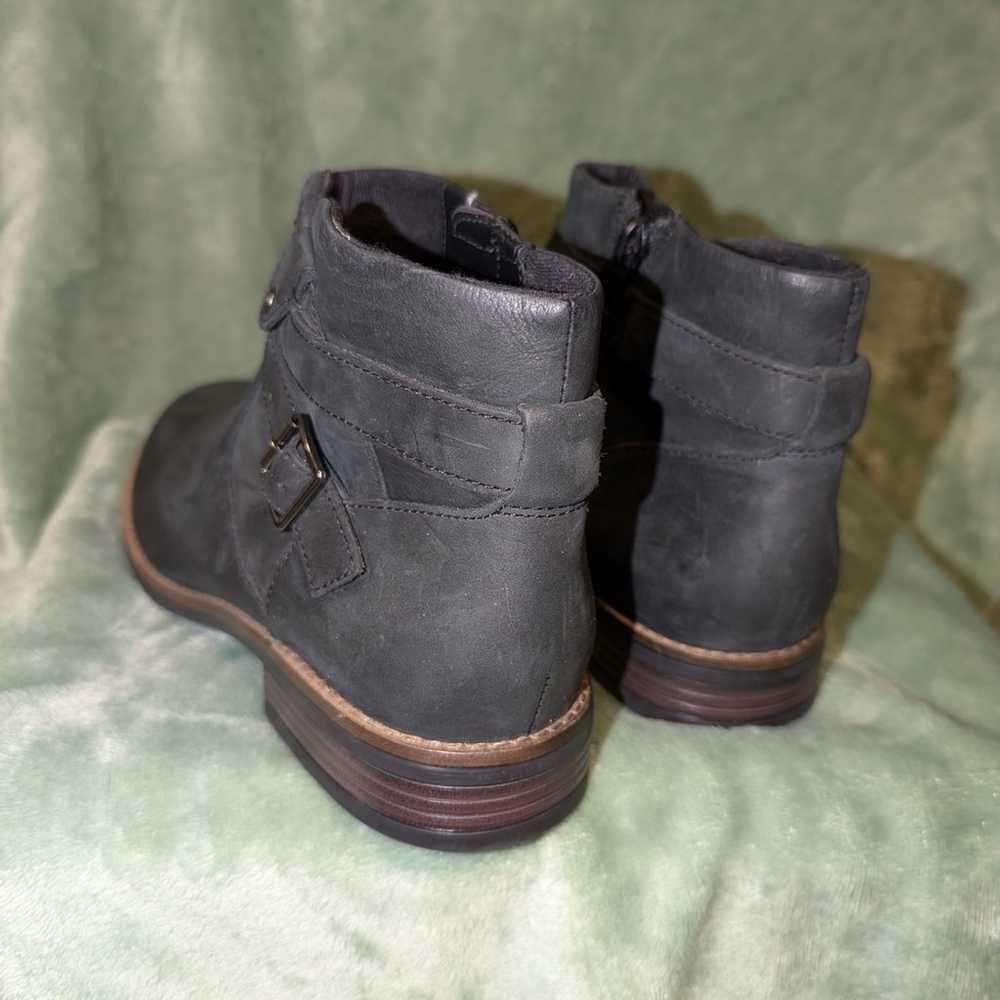 Clarks Womens Shoes Size 8 Black Leather Ankle Bo… - image 8