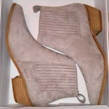 NWOT Women's Suede Ankle Boots 6.5 - image 1