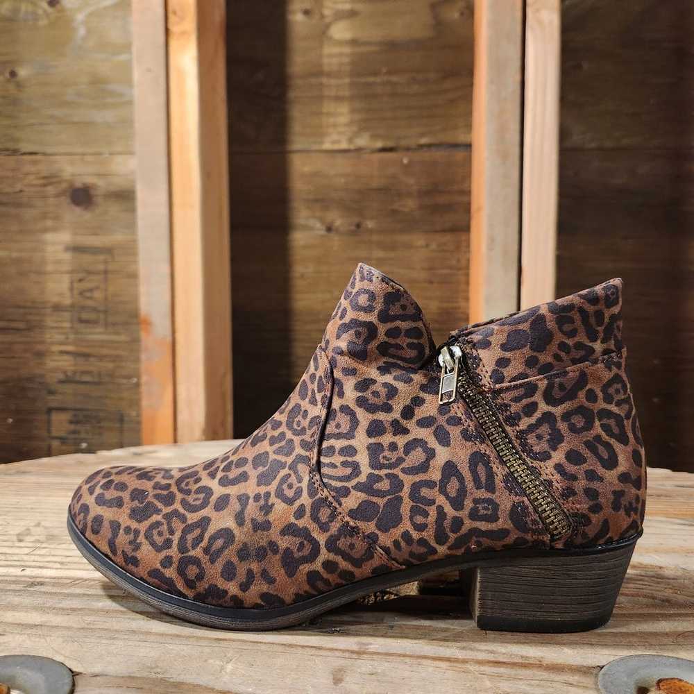 LEAPARD PRINT ANKLE BOOTIES - image 3