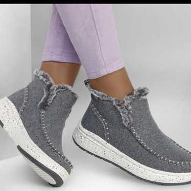 SKECHERS BOBS SKIPPER WAVE ANGELIC WARMTH