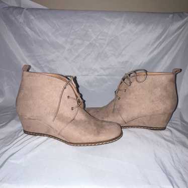 Franco Sarto Boots Womens 7.5M Beige Annabelle We… - image 1